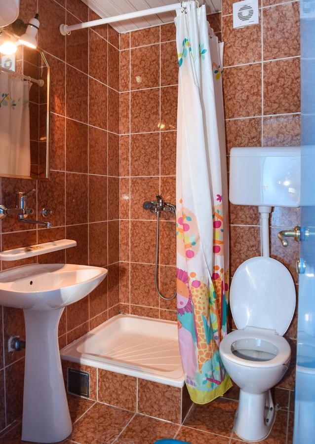 בודווה Hotel Jovana מראה חיצוני תמונה