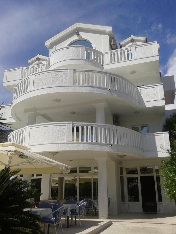 בודווה Hotel Jovana מראה חיצוני תמונה