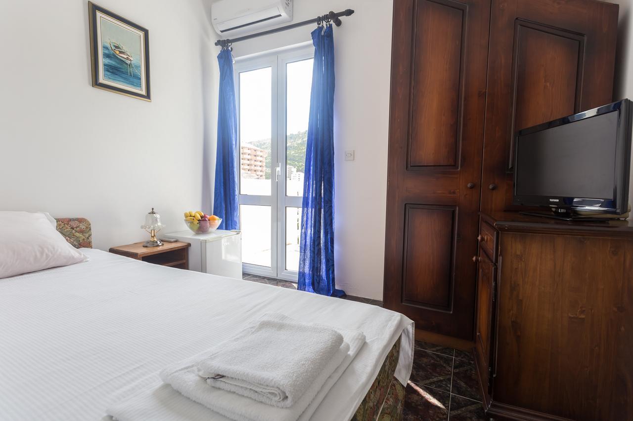 בודווה Hotel Jovana מראה חיצוני תמונה